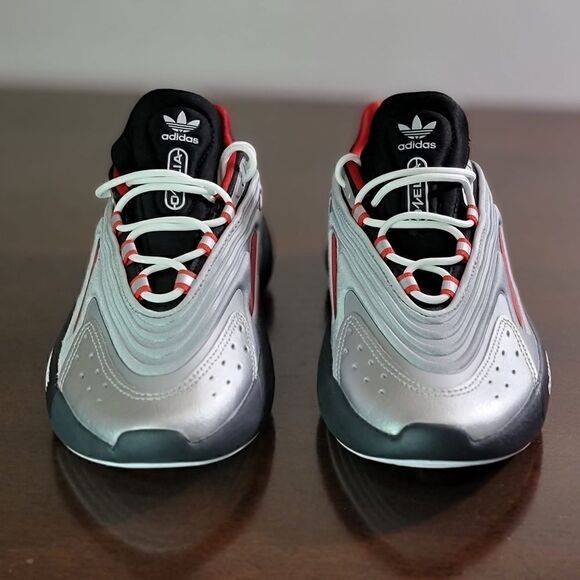 Adidas Ozelia Shoes adiPRENE cushioning lace closure textile upper hugs the foot - Picture 5 of 11